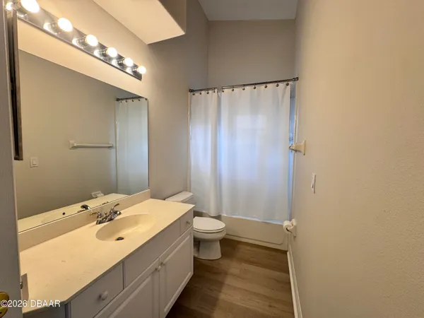 $2,400 | 1419 Coconut Palm Circle, Port Orange, FL 32128