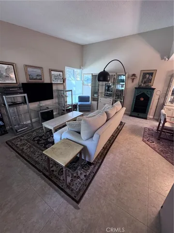 $2,350 | 544 Via Estrada, Unit D, Laguna Woods, CA 92637