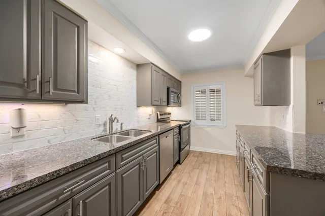 $348,000 | 12632 Huntingwick Drive, Unit 140, Houston, TX 77024