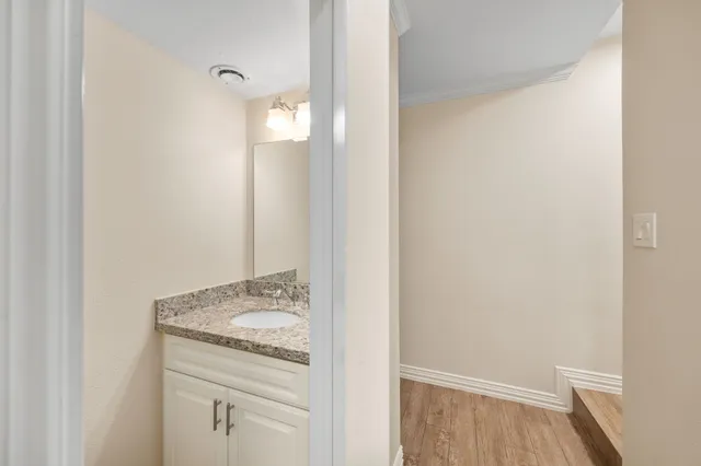 $348,000 | 12632 Huntingwick Drive, Unit 140, Houston, TX 77024