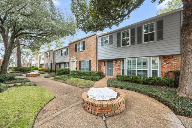 $348,000 | 12632 Huntingwick Drive, Unit 140, Houston, TX 77024