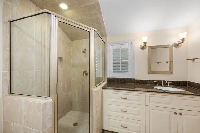 $348,000 | 12632 Huntingwick Drive, Unit 140, Houston, TX 77024