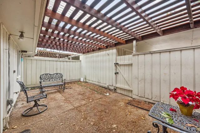 $348,000 | 12632 Huntingwick Drive, Unit 140, Houston, TX 77024