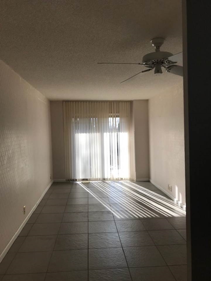 2404 East Boston Road, Unit 11 Bloomington, IN 47401 - Photo 12 of 33