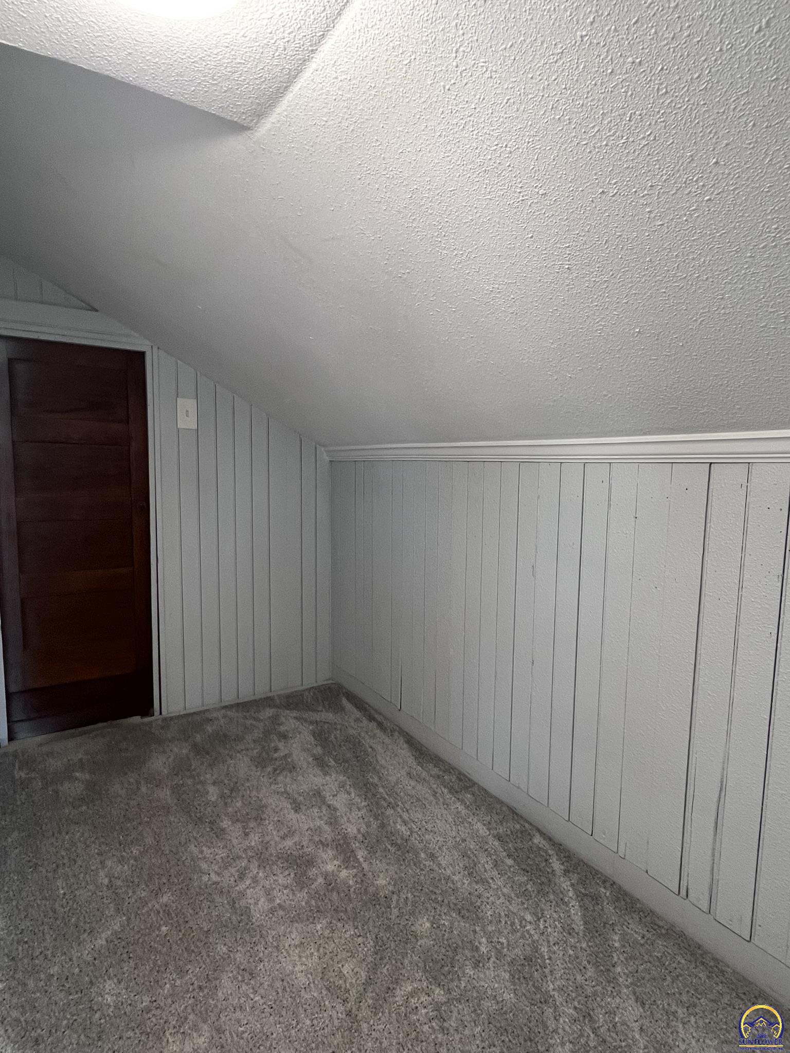 722 Northeast Sumner Street Topeka, KS 66616 - Photo 12 of 19