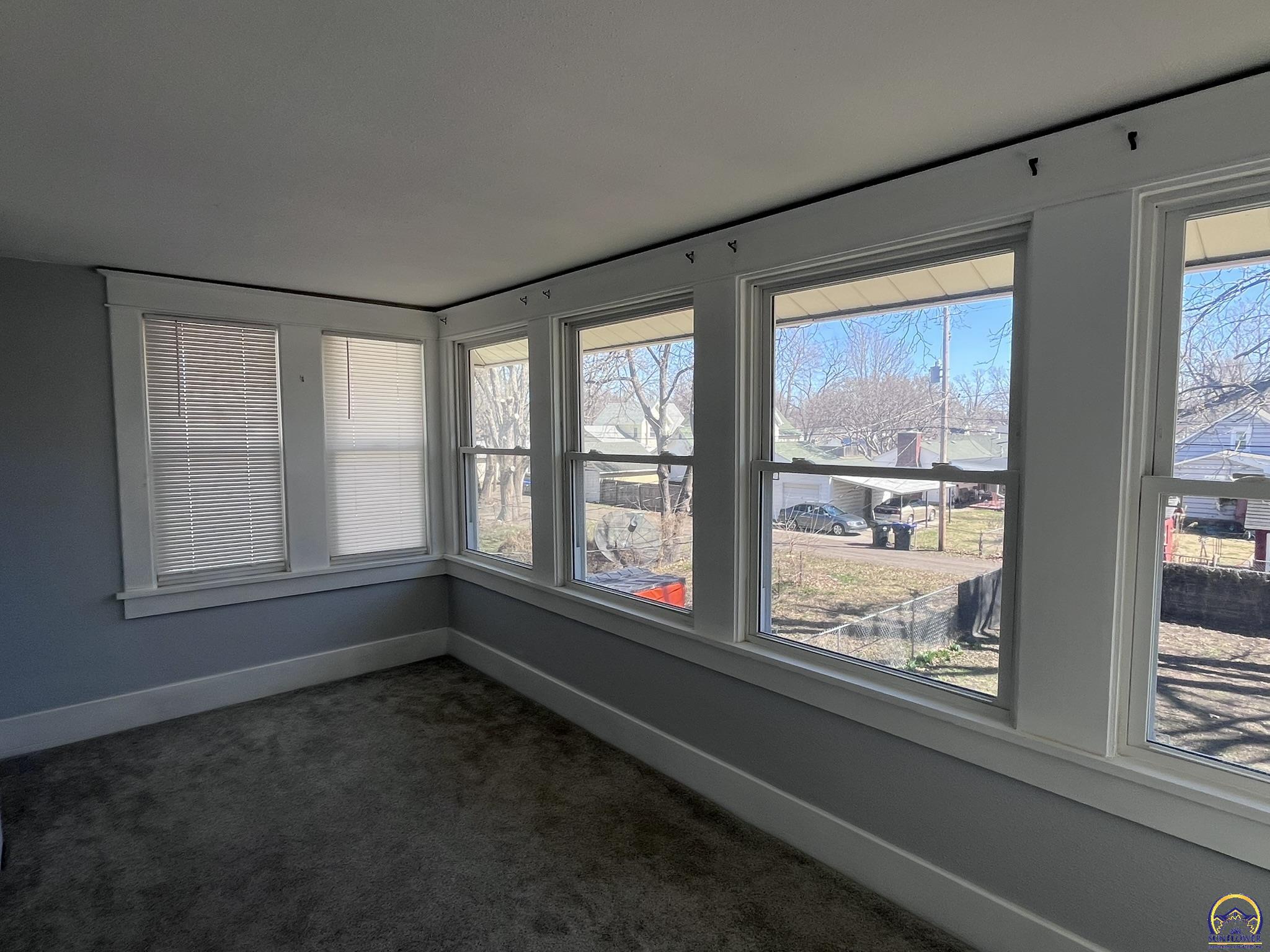 722 Northeast Sumner Street Topeka, KS 66616 - Photo 10 of 19