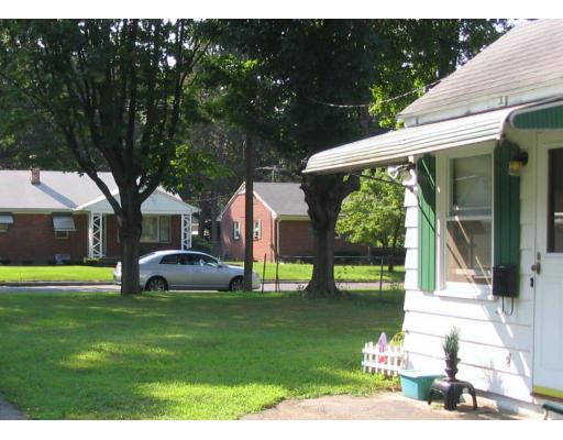 28 Francis Street Springfield, MA 01104 - Photo 14 of 14