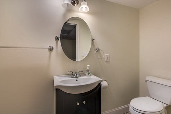 46 Dix Rd Extension Woburn, MA 01801 - Photo 25 of 30