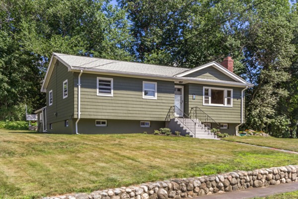 46 Dix Rd Extension Woburn, MA 01801 - Photo 4 of 30
