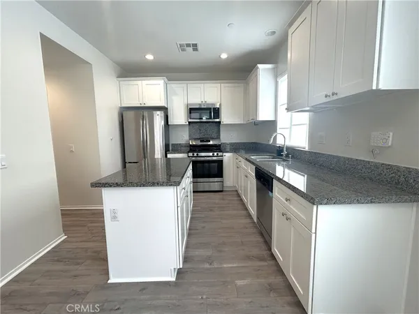 $3,700 | 253 South Vermont Avenue, Glendora, CA 91741