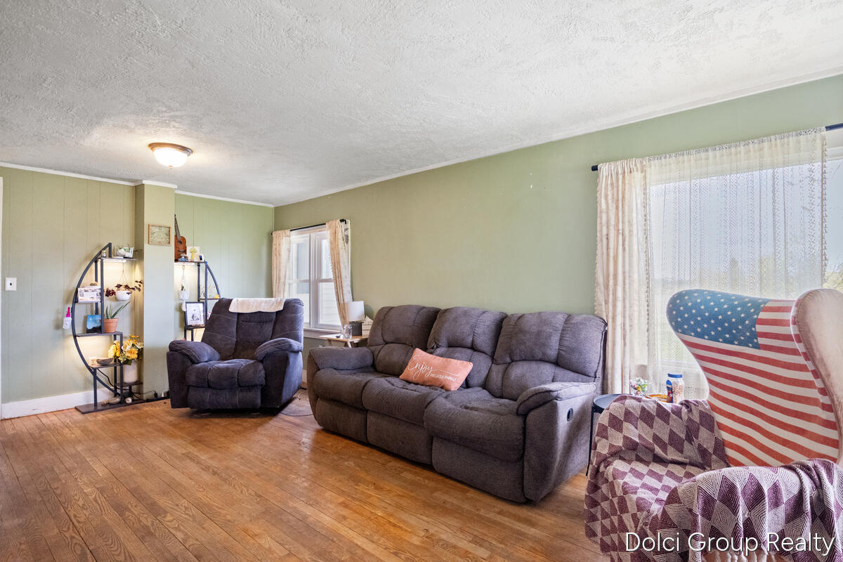 20690 Coolidge Road Big Rapids, MI 49307 - Photo 6 of 23 20690-Coolidge_003