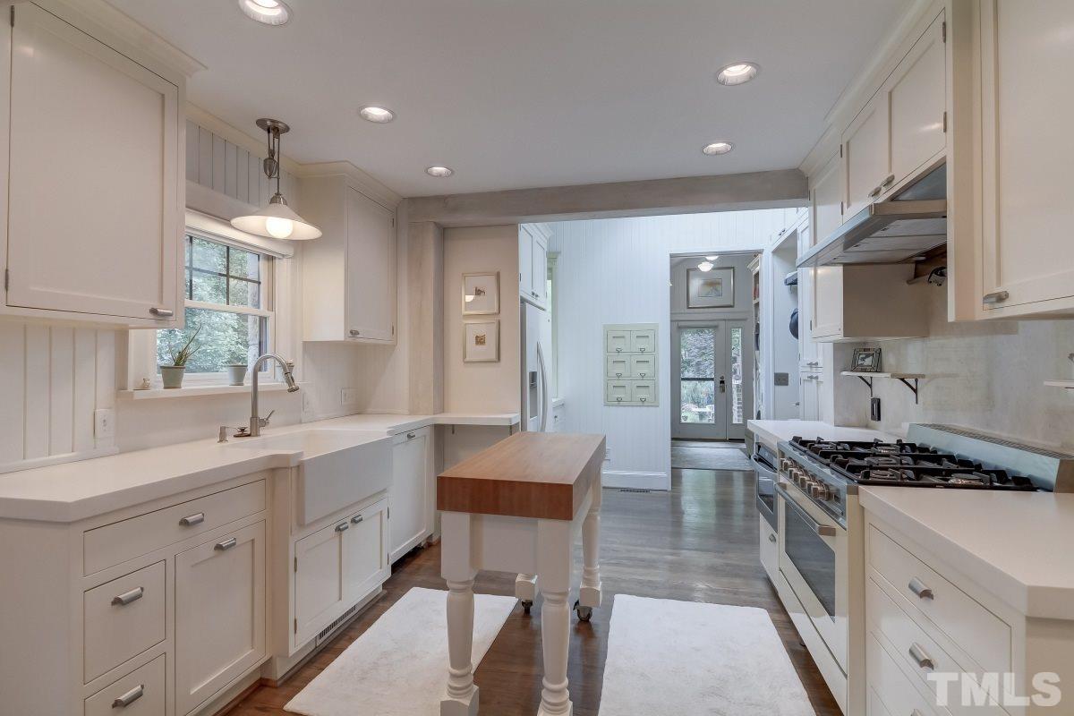 212 Hudson Street Raleigh, NC 27608 - Photo 7 of 24