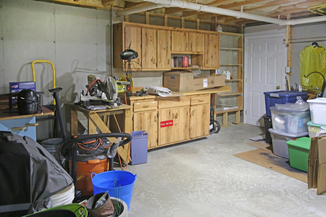 8 Royal Lane, Unit 22 Raymond, NH 03077 - Photo 53 of 60