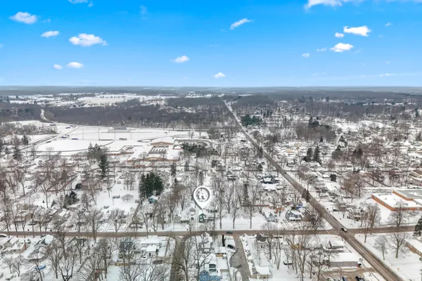 $199,900 | 20 South West Street, Hillsdale, MI 49242