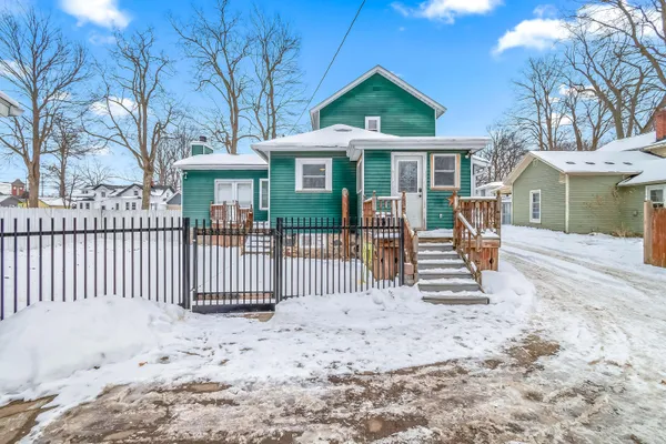 $199,900 | 20 South West Street, Hillsdale, MI 49242
