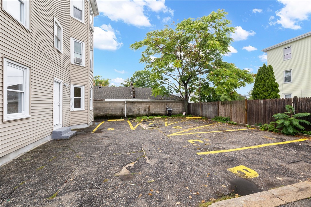 107 Tell Street, Unit 3R Providence, RI 02909 - Photo 16 of 17