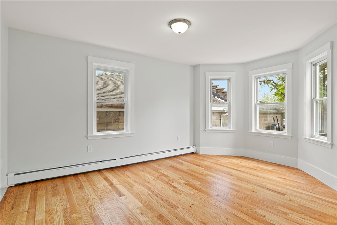 107 Tell Street, Unit 3R Providence, RI 02909 - Photo 6 of 17 Living Room