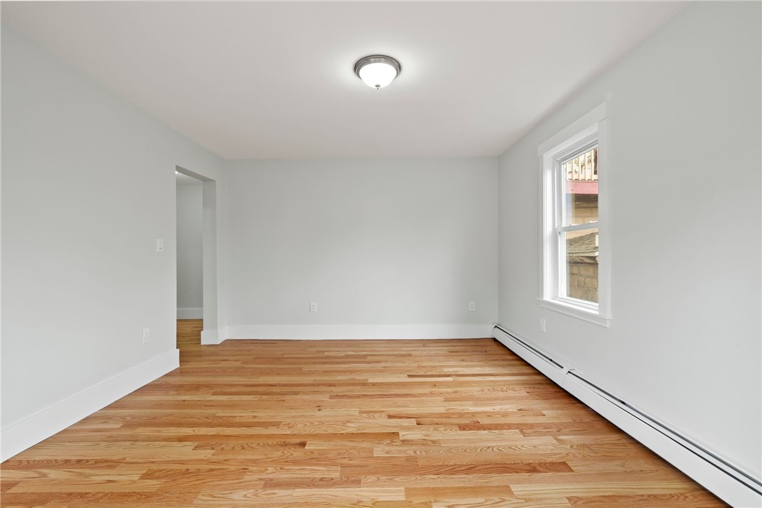 107 Tell Street, Unit 3R Providence, RI 02909 - Photo 7 of 17 Living Room