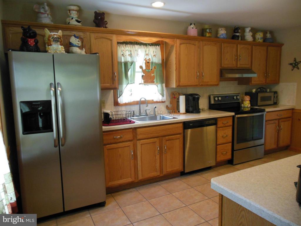 3860 Walt Thomas Road Crisfield, MD 21817 - Photo 3 of 32 Gallery Image 3