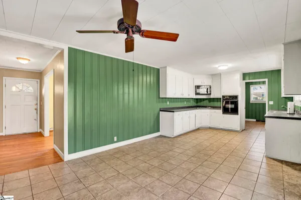 $224,900 | 301 Dixon Street, Clinton, SC 29325