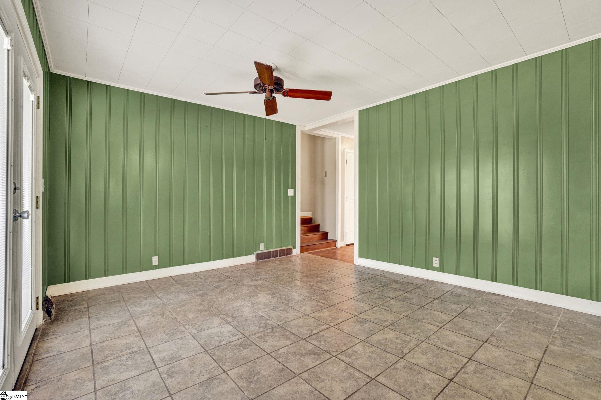 301 Dixon Street Clinton, SC 29325 - Photo 13 of 43