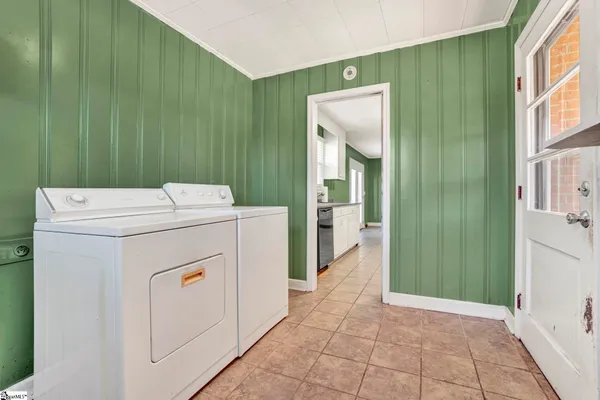 $224,900 | 301 Dixon Street, Clinton, SC 29325