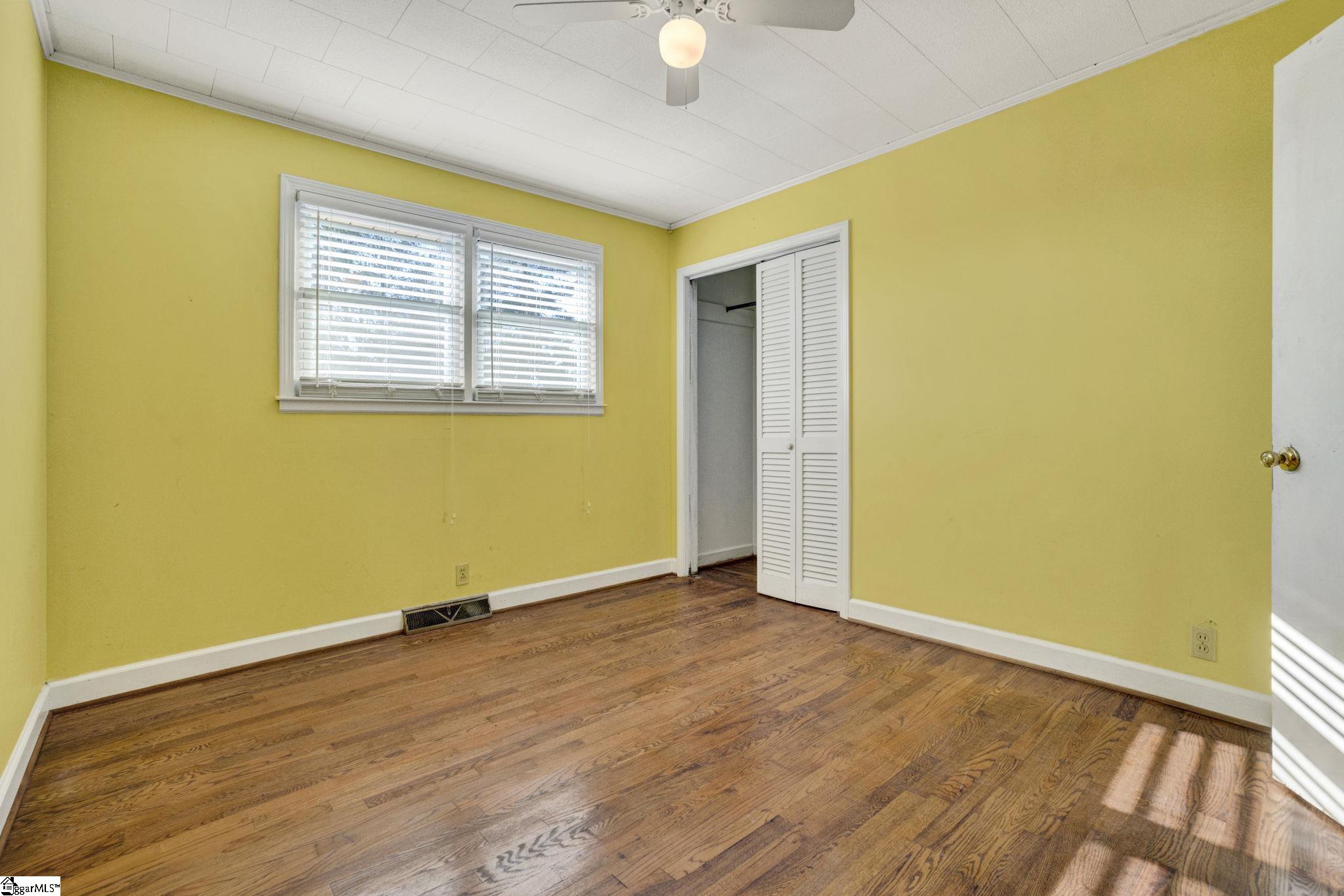 301 Dixon Street Clinton, SC 29325 - Photo 23 of 43