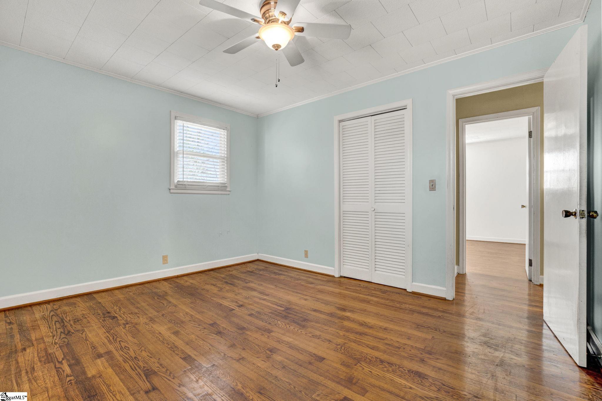 301 Dixon Street Clinton, SC 29325 - Photo 27 of 43