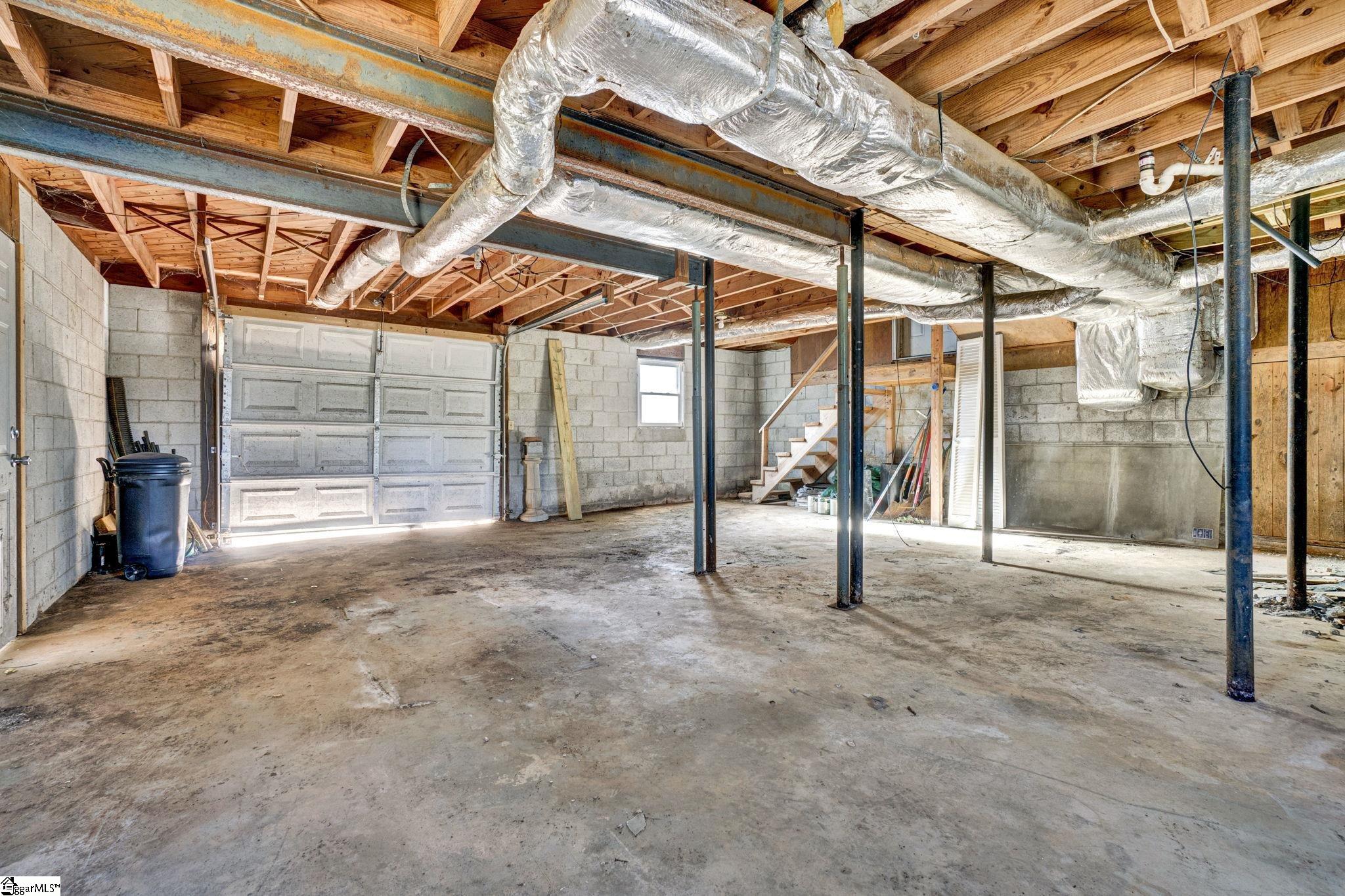 301 Dixon Street Clinton, SC 29325 - Photo 31 of 43