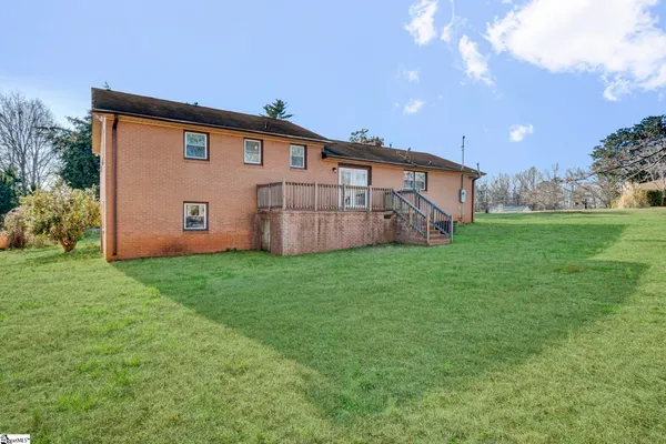 $224,900 | 301 Dixon Street, Clinton, SC 29325
