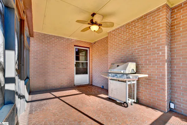 $224,900 | 301 Dixon Street, Clinton, SC 29325