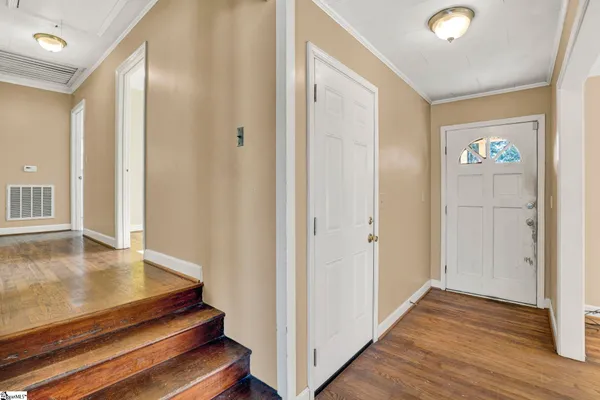 $224,900 | 301 Dixon Street, Clinton, SC 29325