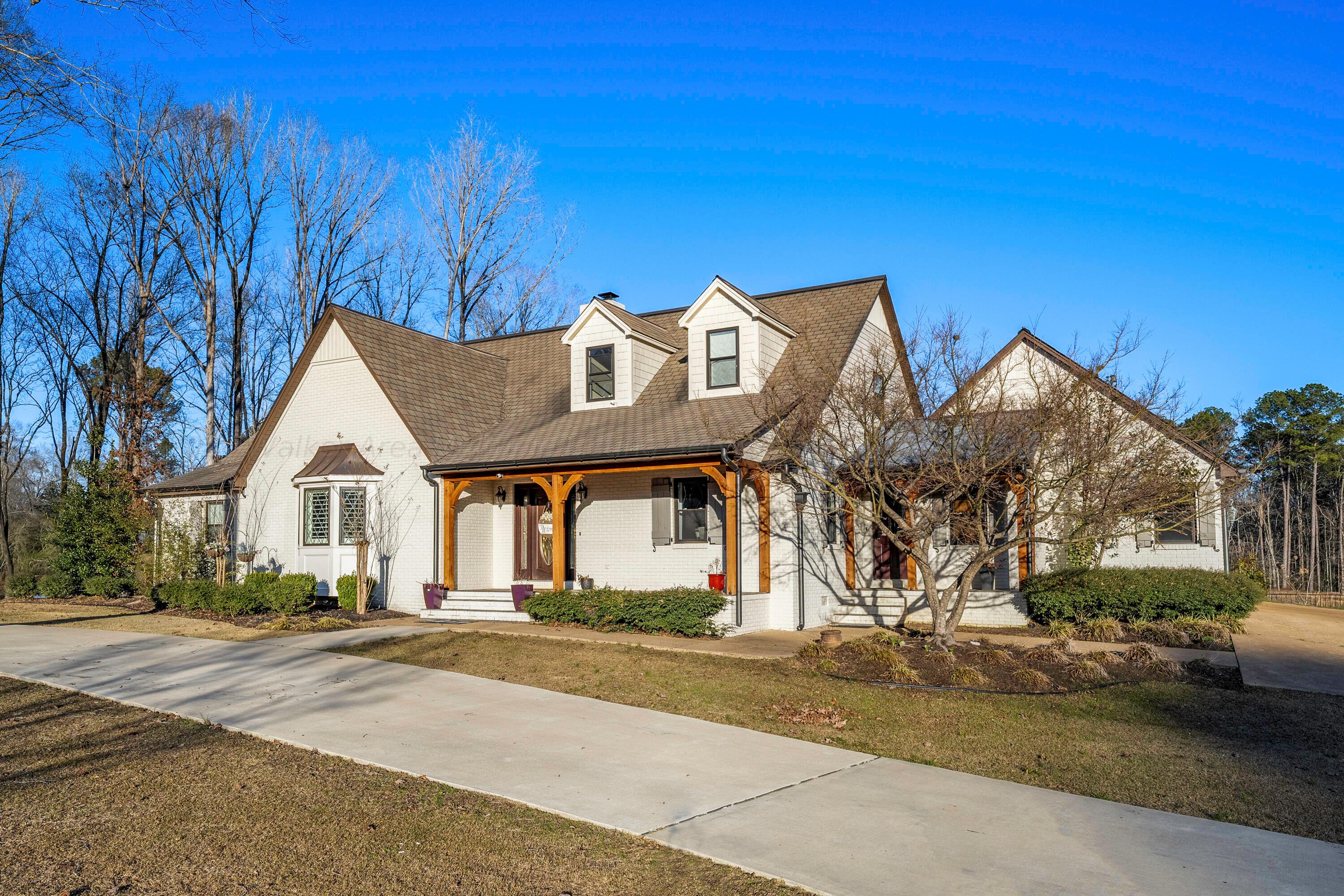 207 East Ridgewood Road Jasper, AL 35504 - Photo 3 of 41 Gallery Image 3