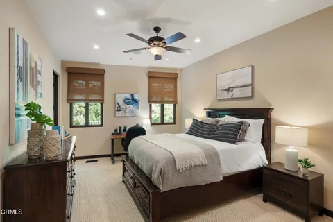 a view of entryway with an outdoor dining space