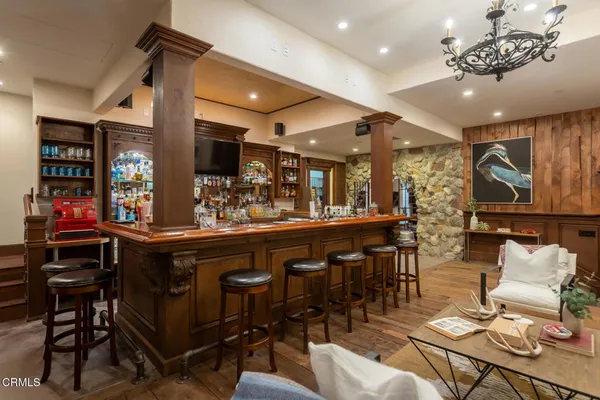 $7,250,000 | 5065 Indianola Way, La Canada Flintridge, CA 91011