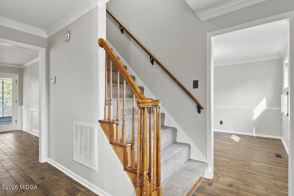 407 Smoke Rise Drive Warner Robins, GA 31088 - Photo 13 of 34 a view of entryway