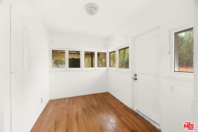 $1,100,000 | 4546 Eagle Rock Boulevard, Los Angeles, CA 90041