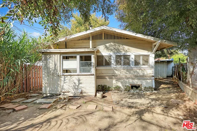 $1,100,000 | 4546 Eagle Rock Boulevard, Los Angeles, CA 90041