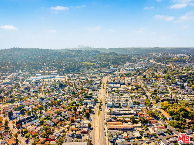 $1,100,000 | 4546 Eagle Rock Boulevard, Los Angeles, CA 90041