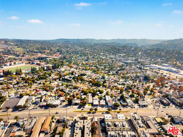 $1,100,000 | 4546 Eagle Rock Boulevard, Los Angeles, CA 90041