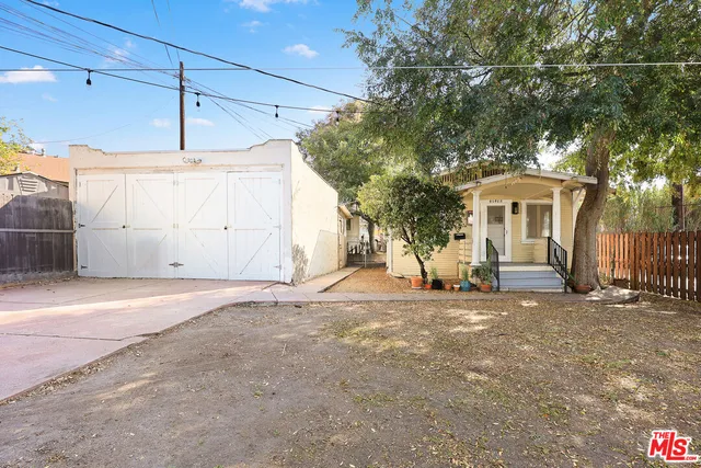 $1,100,000 | 4546 Eagle Rock Boulevard, Los Angeles, CA 90041