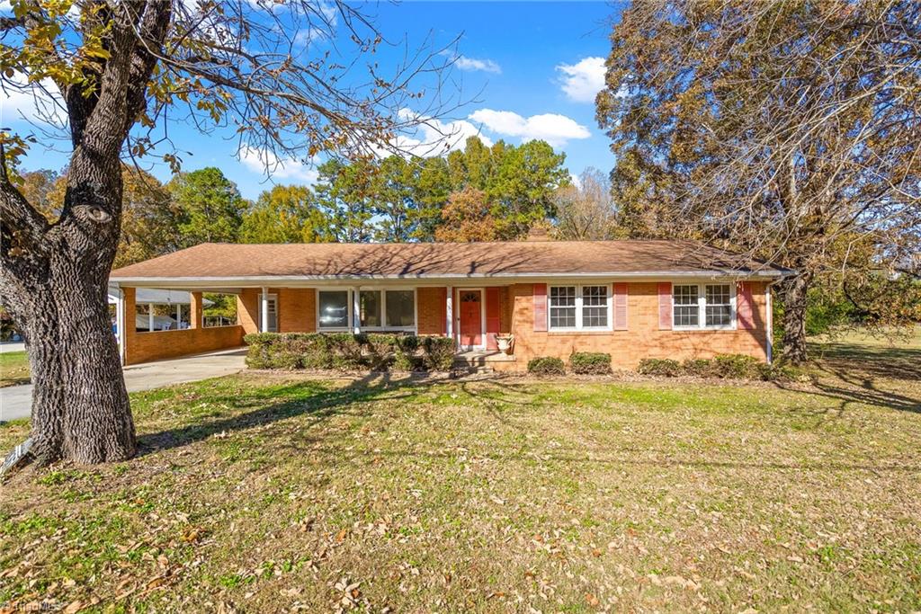 1835 Greentree Road Burlington, NC 27217 - Photo 3 of 30