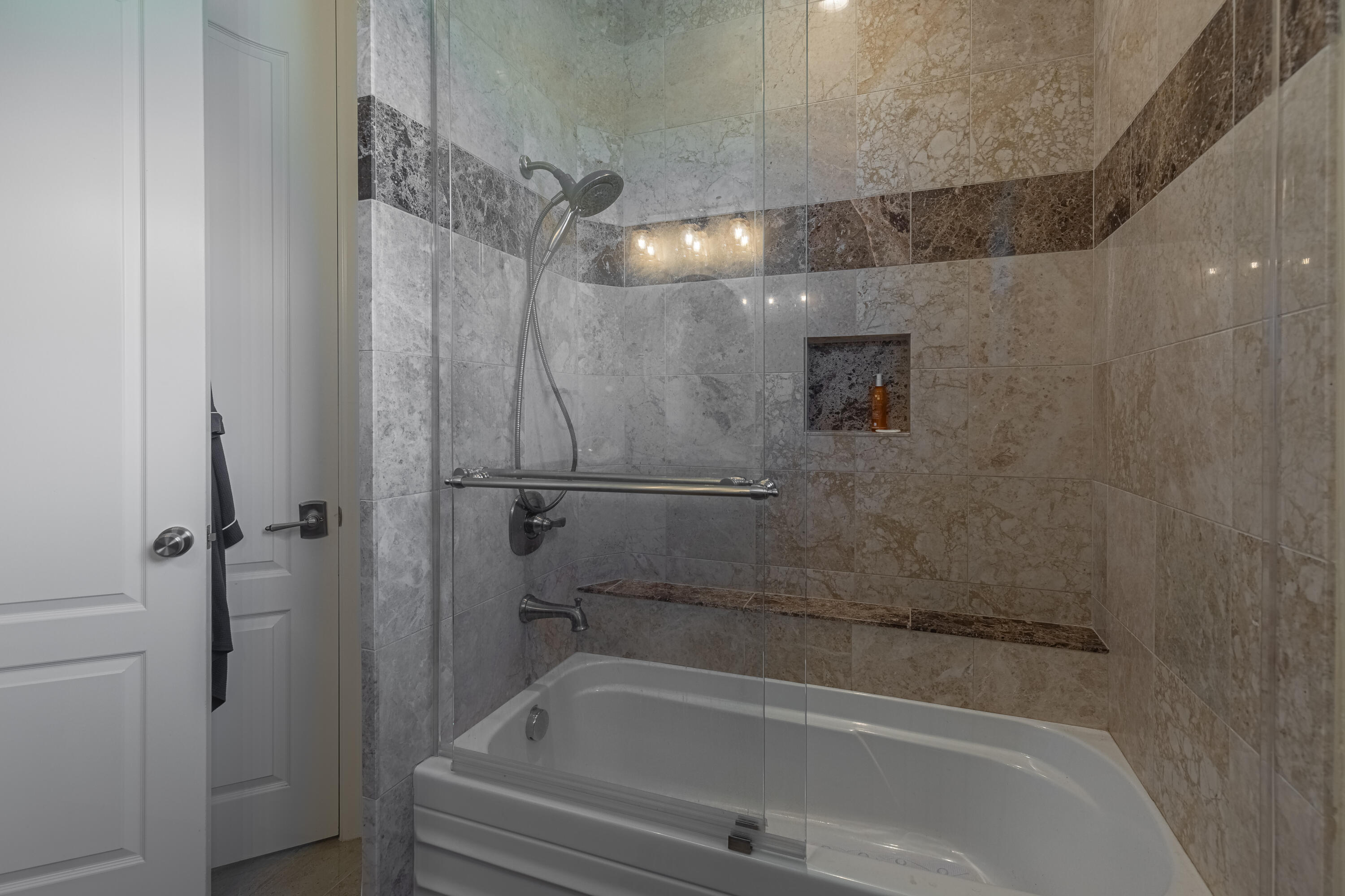 2943 B Road Loxahatchee Groves, FL 33470 - Photo 42 of 88 Bathroom 4