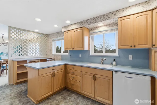 $499,900 | 3719 Petersville Road Northeast, Bremerton, WA 98310