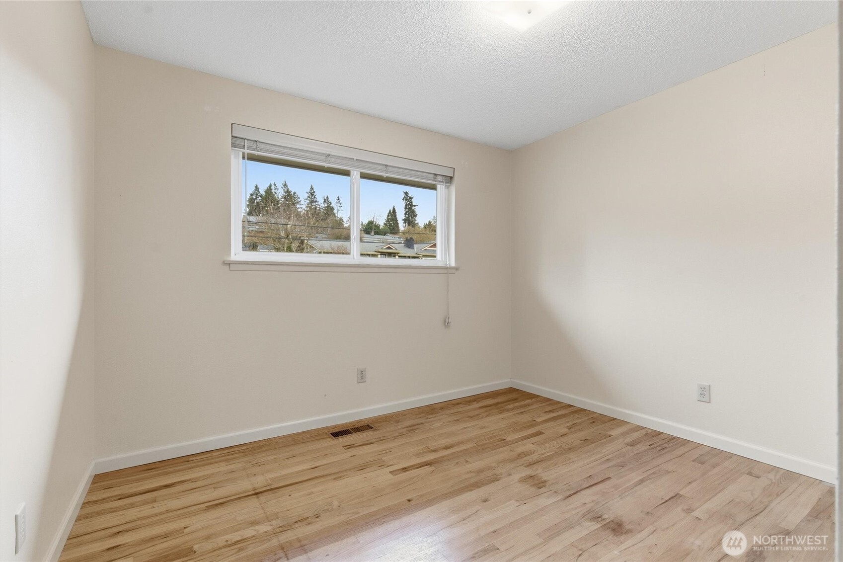 3719 Petersville Road Northeast Bremerton, WA 98310 - Photo 24 of 40