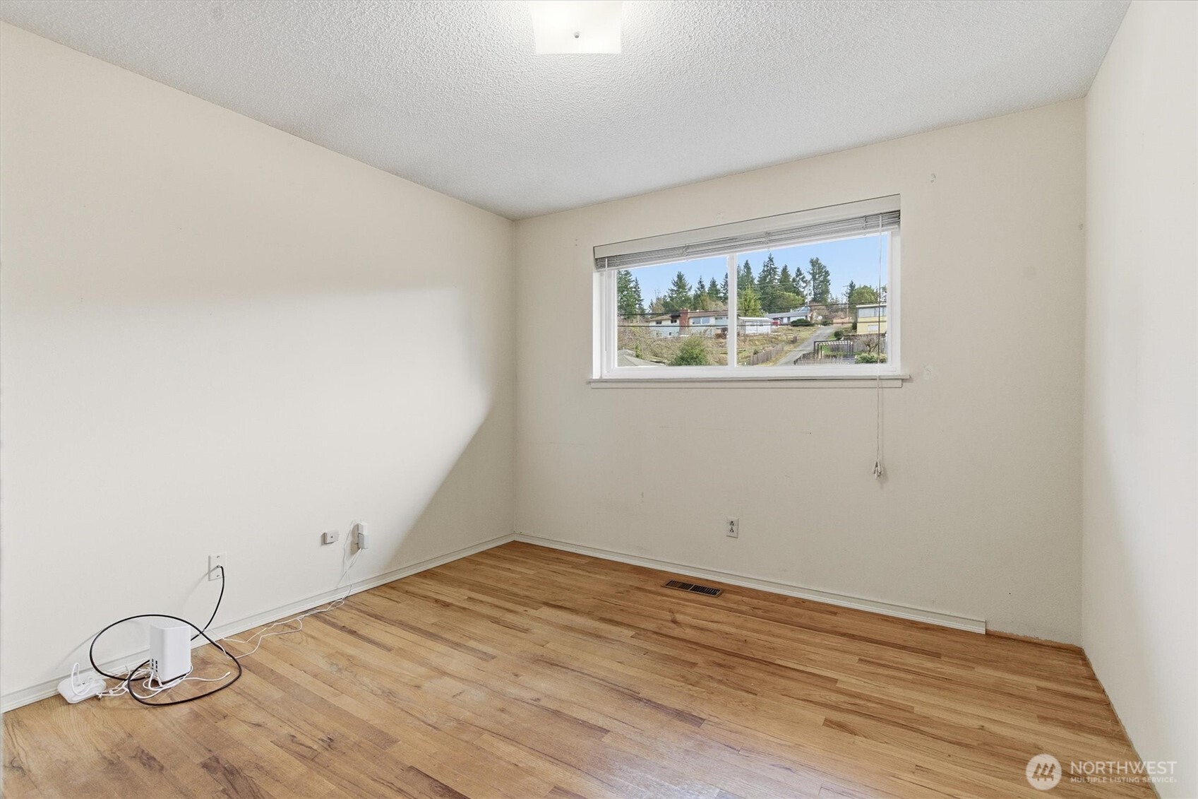 3719 Petersville Road Northeast Bremerton, WA 98310 - Photo 26 of 40