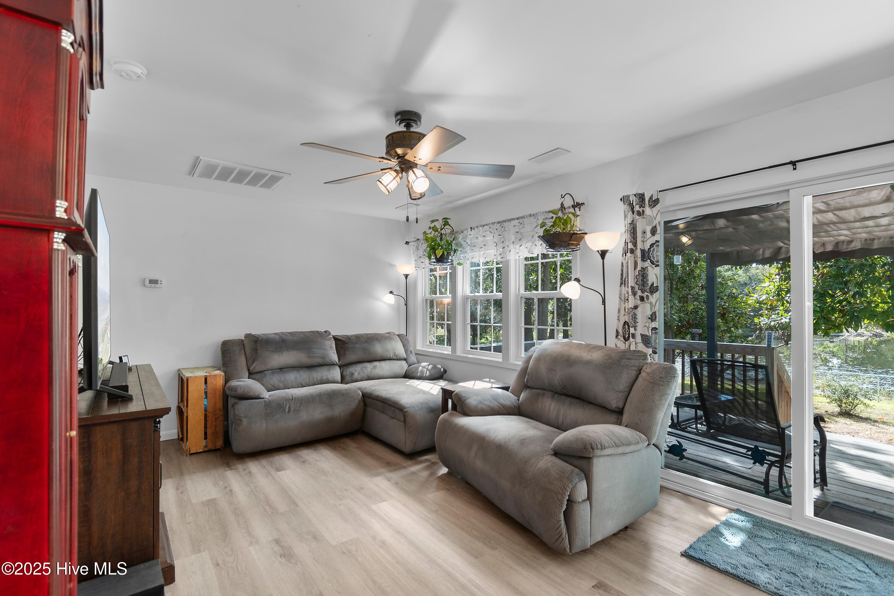 1034 Bayside Road Southport, NC 28461 - Photo 8 of 57 1034BaysideLn - 6