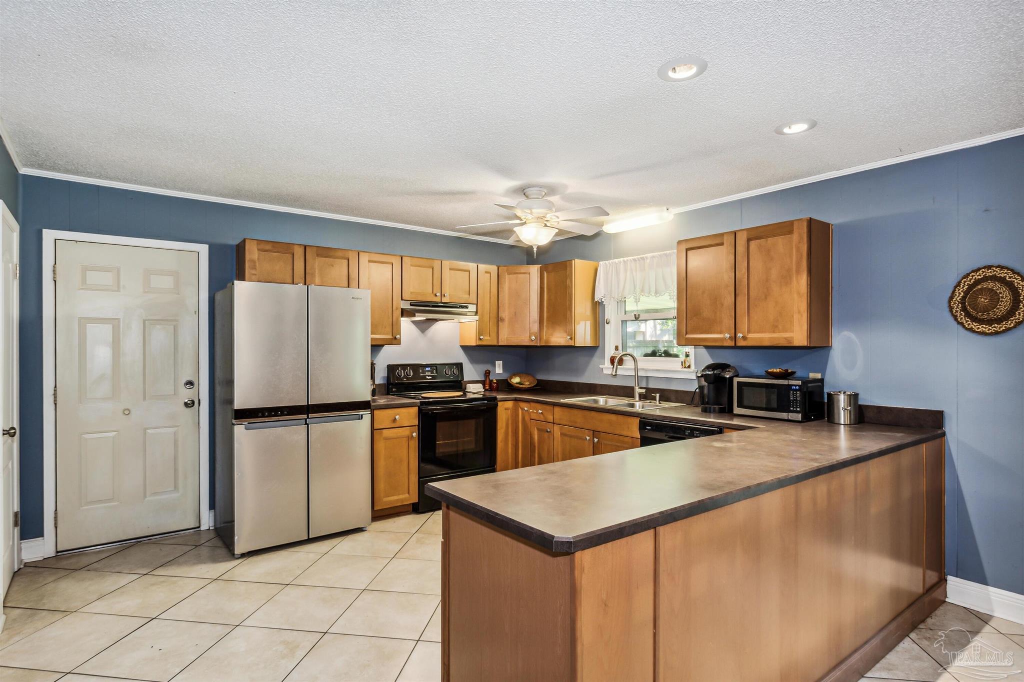 4530 Tree Line Drive Pensacola, FL 32504 - Photo 3 of 24