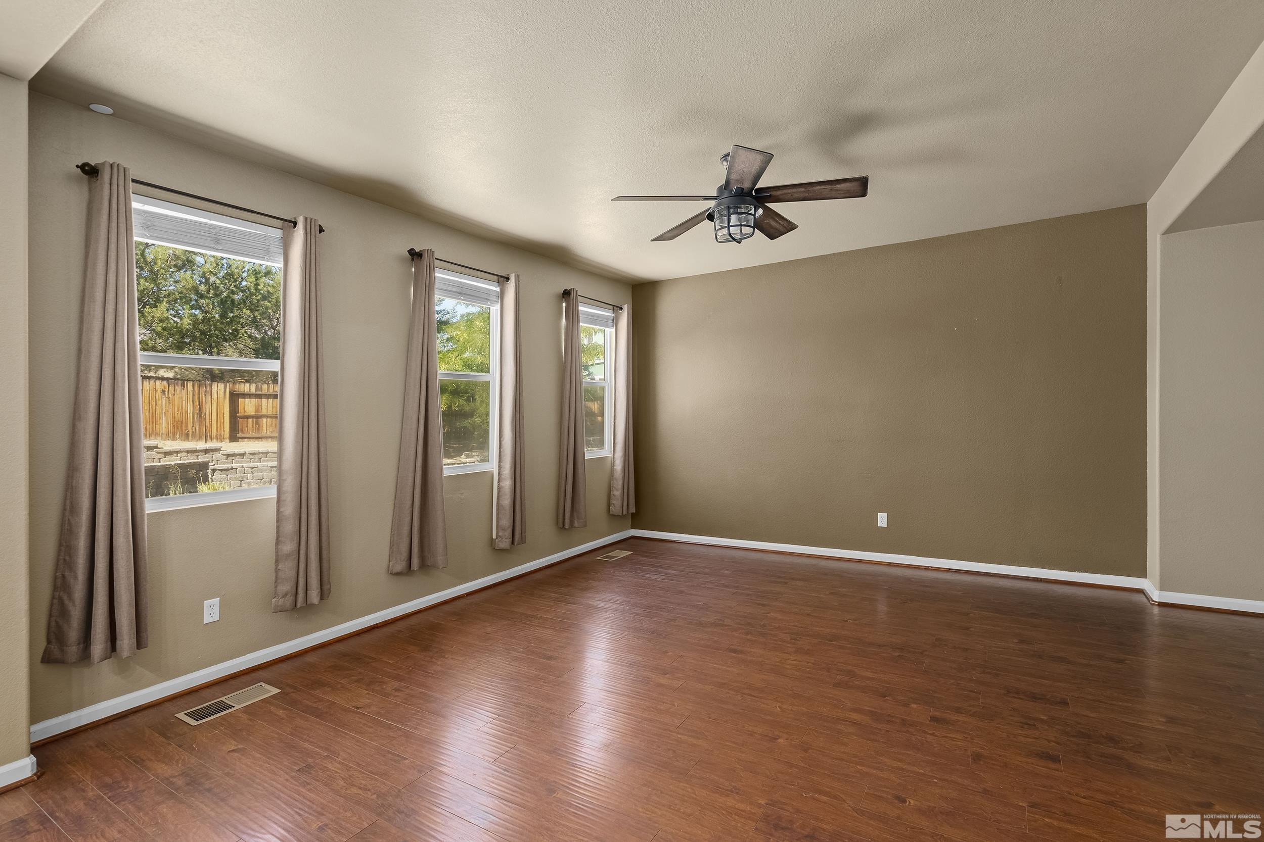 9770 Magellan Court Reno, NV 89506 - Photo 9 of 27 Photo 9