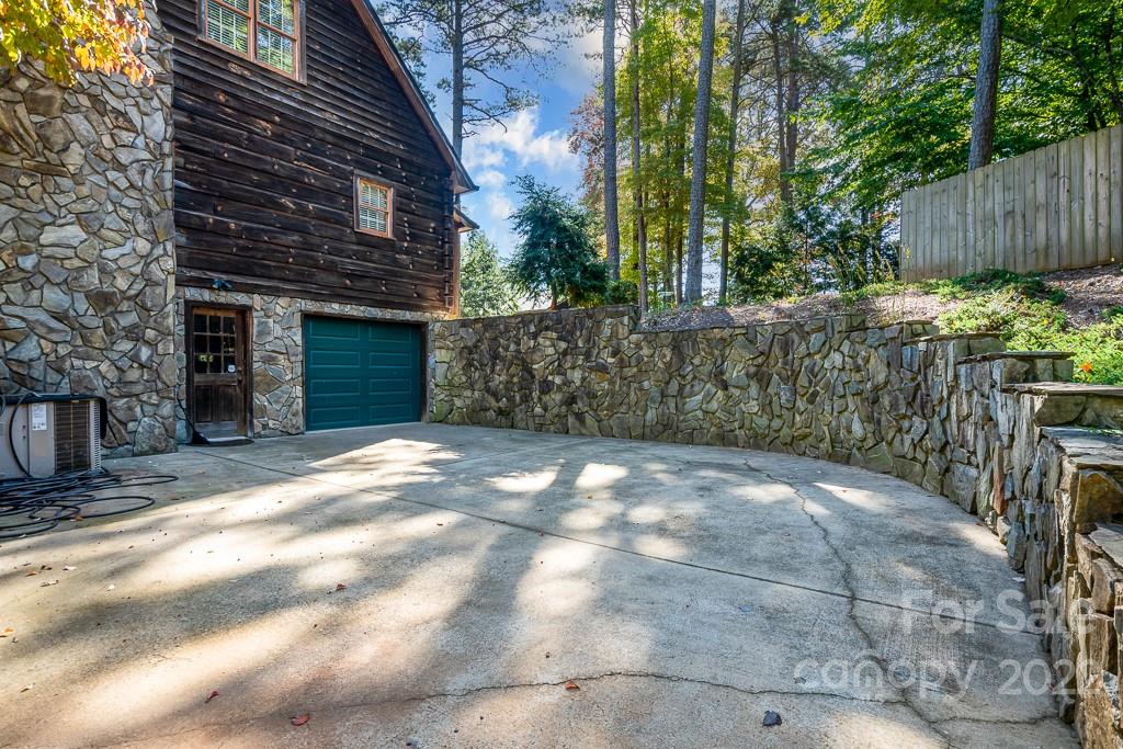 7224 Price Point Denver, NC 28037 - Photo 31 of 31 a view of outdoor space and yard